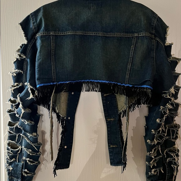 DISTRESSED DENIM REMAKE - Picture 3 of 7